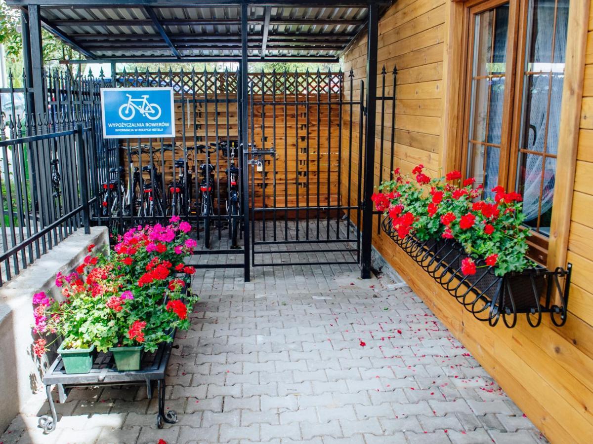 Dwor Czarneckiego Hotel Porosły Eksteriør billede