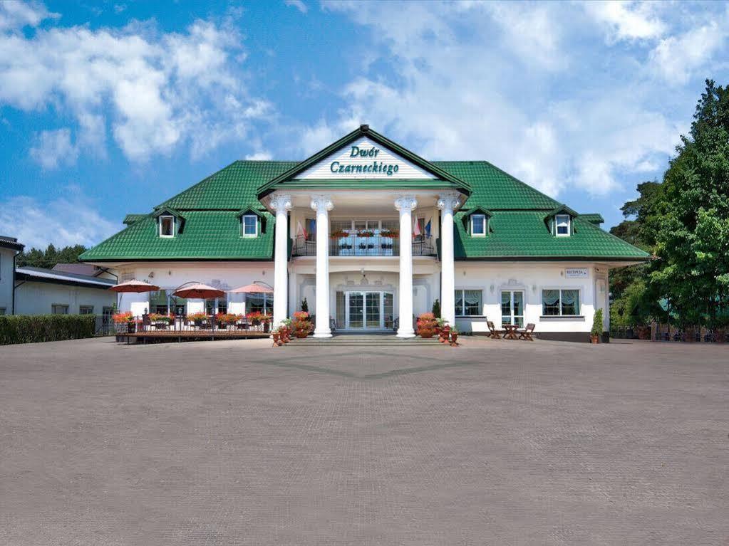 Dwor Czarneckiego Hotel Porosły Eksteriør billede